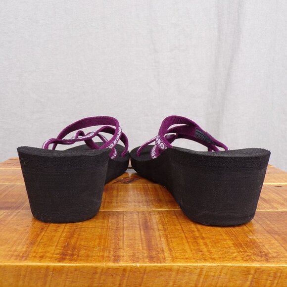 Teva Wedge Women's Size 7 Mush Mandalyn Pink Srappy Sandal. Great condition. - Picture 8 of 9